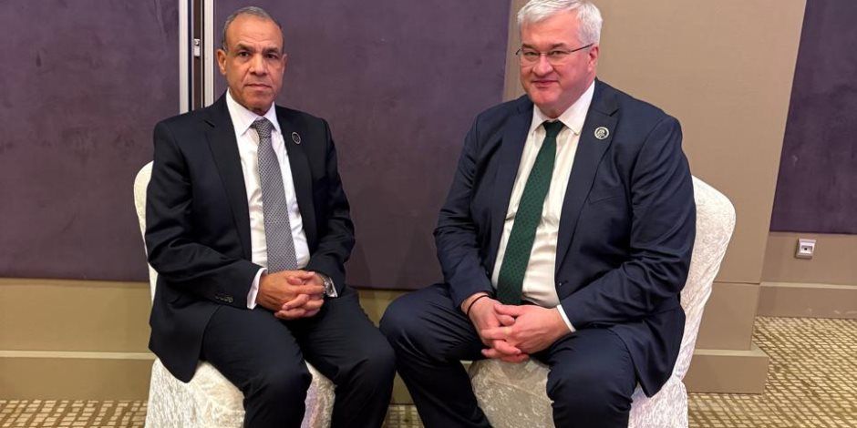 وزير الخارجية يلتقي نظيره الأوكراني على هامش منتدى أنطاليا