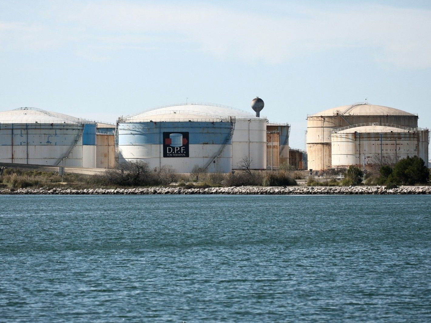 تطورات.. غلق مضيق هرمز مرة أخرى بعد قرار...