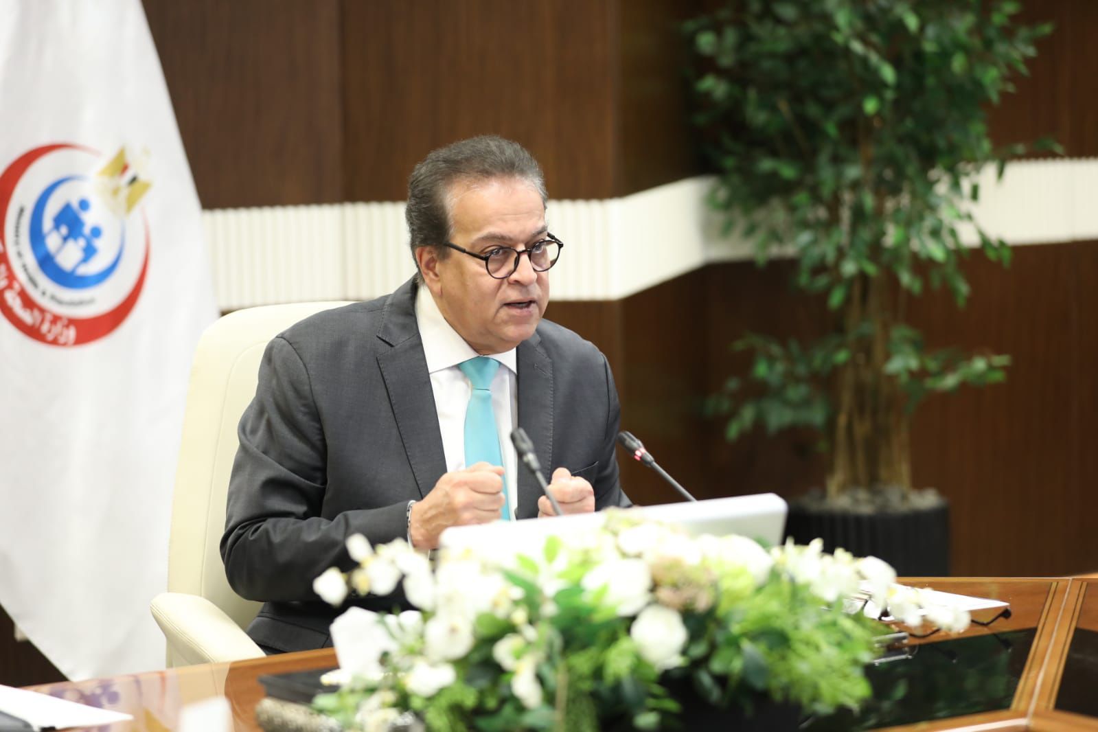 وزيرا الصحة والتعليم العالي يبحثان تعزيز التعاون الاستراتيجي لدعم منظومة التأمين الصحي الشامل