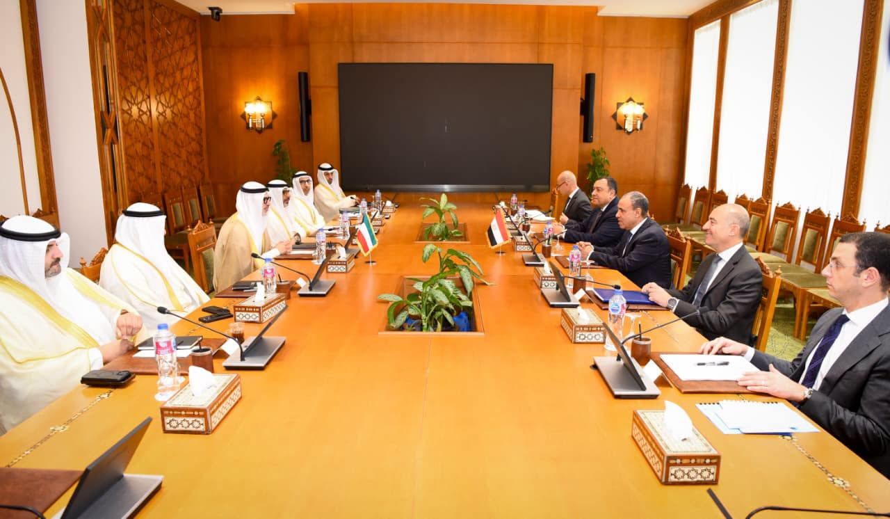 وزيرا خارجية مصر والكويت يعقدان مشاورات سياسية في...