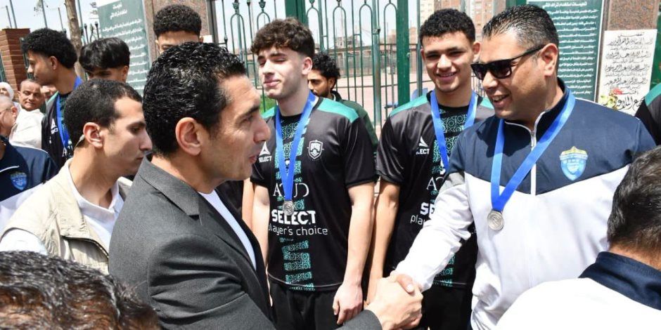 وزير الشباب والرياضة ومحافظ الدقهلية يقومان بجولة تفقدية بنادي جزيرة الورد ويلتقيان عدد من نواب المحافظة