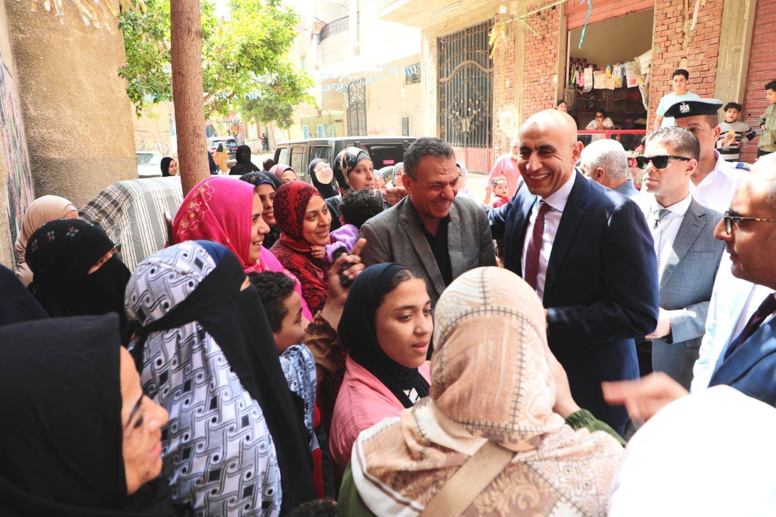 وزير التعليم يتابع التجهيز للعام الدراسى المقبل بمدارس المرج بالقاهرة.. صور