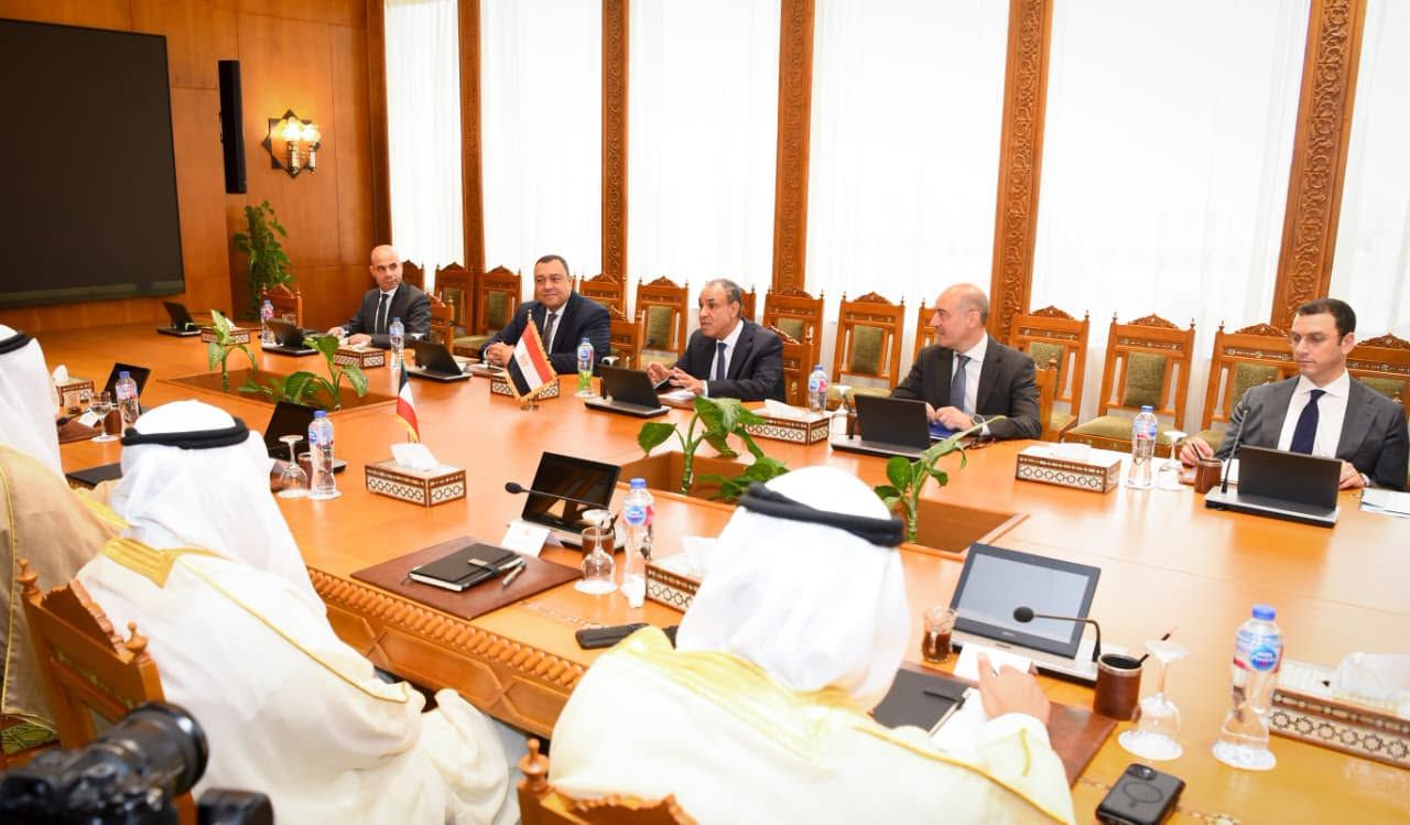 وزيرا خارجية مصر والكويت يعقدان مشاورات سياسية في...