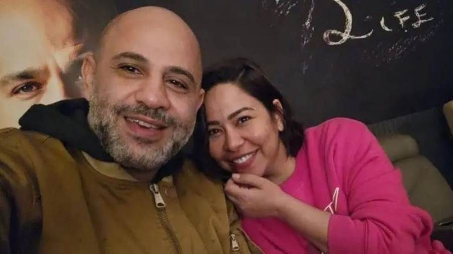 بعد عامين من الأزمات.. شيرين تعود للغناء بـ"عايزة أشتكي" عادت الفنانة شيرين عبد الوهاب لتتصدر الترند في مصر بأغنية جديدة بالتعاون مع الملحن عزيز الشافعي بعد عامين م إقرأ المزيد