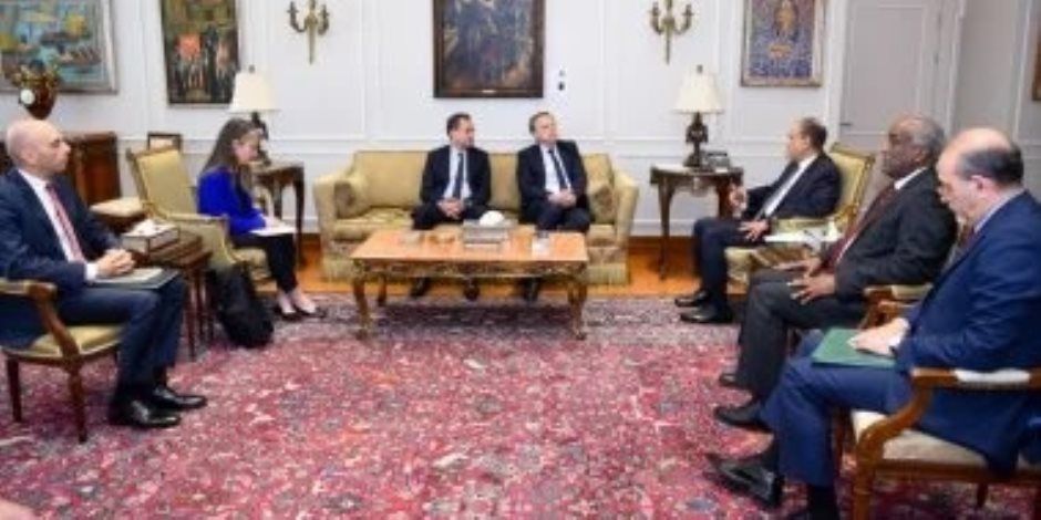 وزير الخارجية يستقبل أمين عام الخارجية الفرنسية ويشيد بالشراكة مع فرنسا