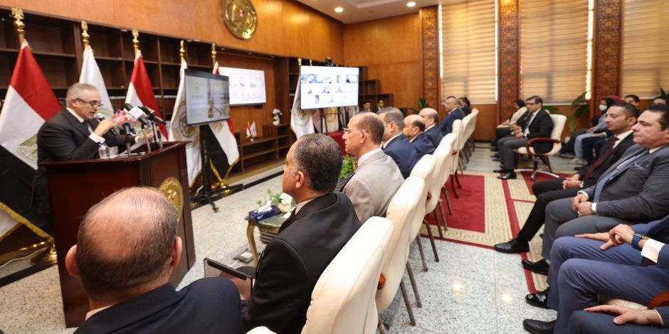 وزير العدل يدشن منظومة الربط الإلكتروني لتعليق الخدمات الحكومية للممتنعين عن سداد النفقة