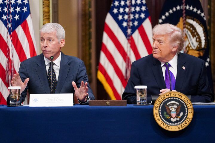 الرئيس الأمريكي: وزير الطاقة مخطئ في توقعه عدم انخفاض أسعار الغاز قبل 2027