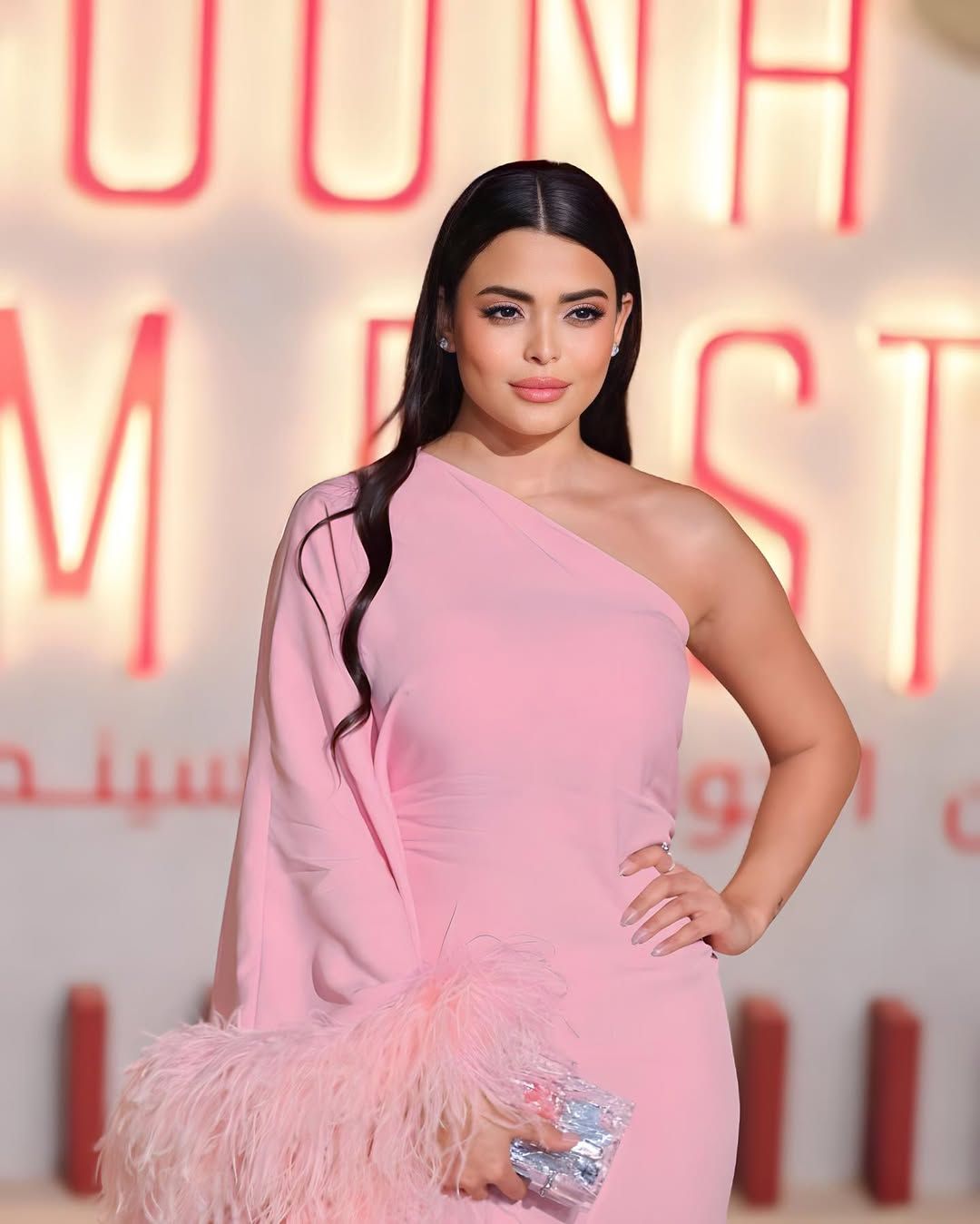 أسرار ديتوكس النجمات.. هل يحقق فوائد صحية حقيقية؟