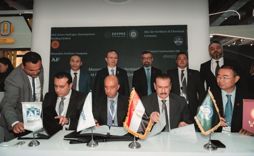 تحالف 4 شركات يوقع مذكرة تفاهم لإنشاء مركزا للهيدروجين الأخضر بالبحر المتوسط