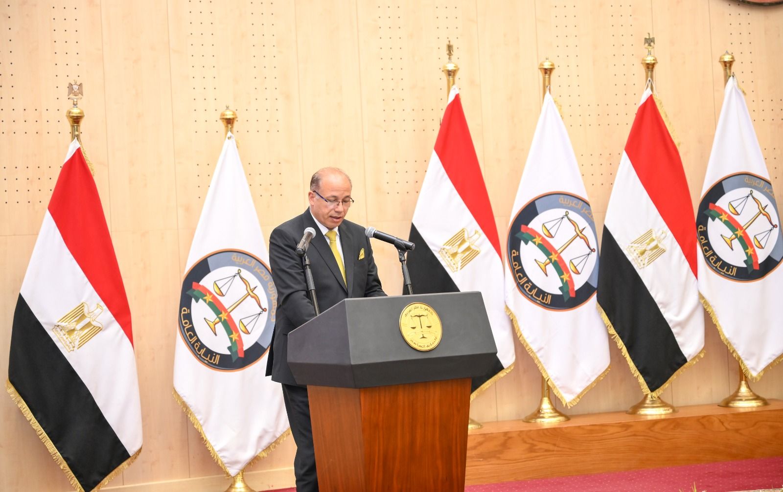 النائب العام يستقبل رئيس جامعة المنصورة ووفدًا من قياداتها وطلابها في ختام البرنامج التدريبي للتعريف بدور النيابة العامة