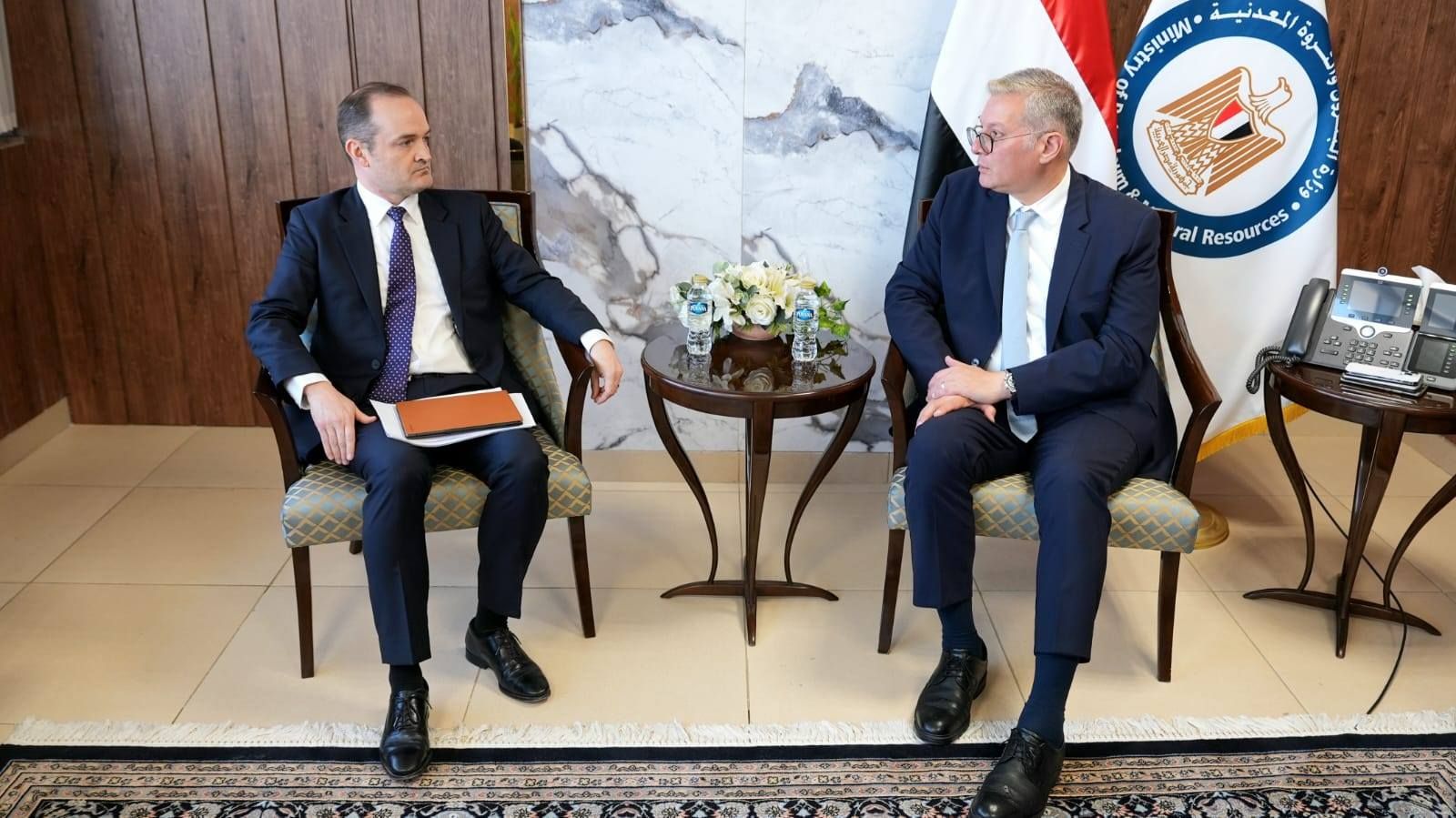 وزير البترول يبحث مع أباتشي تعزيز الإنتاج ورفع كفاءة التشغيل بالصحراء الغربية