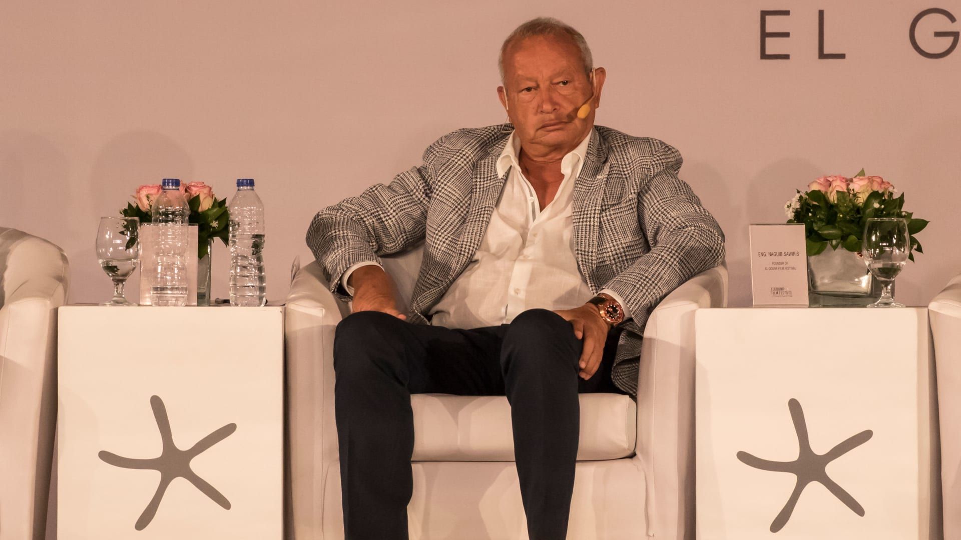 ”ايران بتمسخر ترامب” تعليق رجل الأعمال نجيب ساويرس...