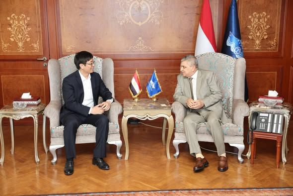 هيئة قناة السويس وتيدا مصر للاستثمار تبحثان تعزيز التعاون الصناعي واللوجيستي