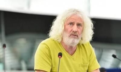 أخبار اليمن : برلماني أوروبي ينتقد صمت الاعلام الغربي تجاه العدوان على اليمن