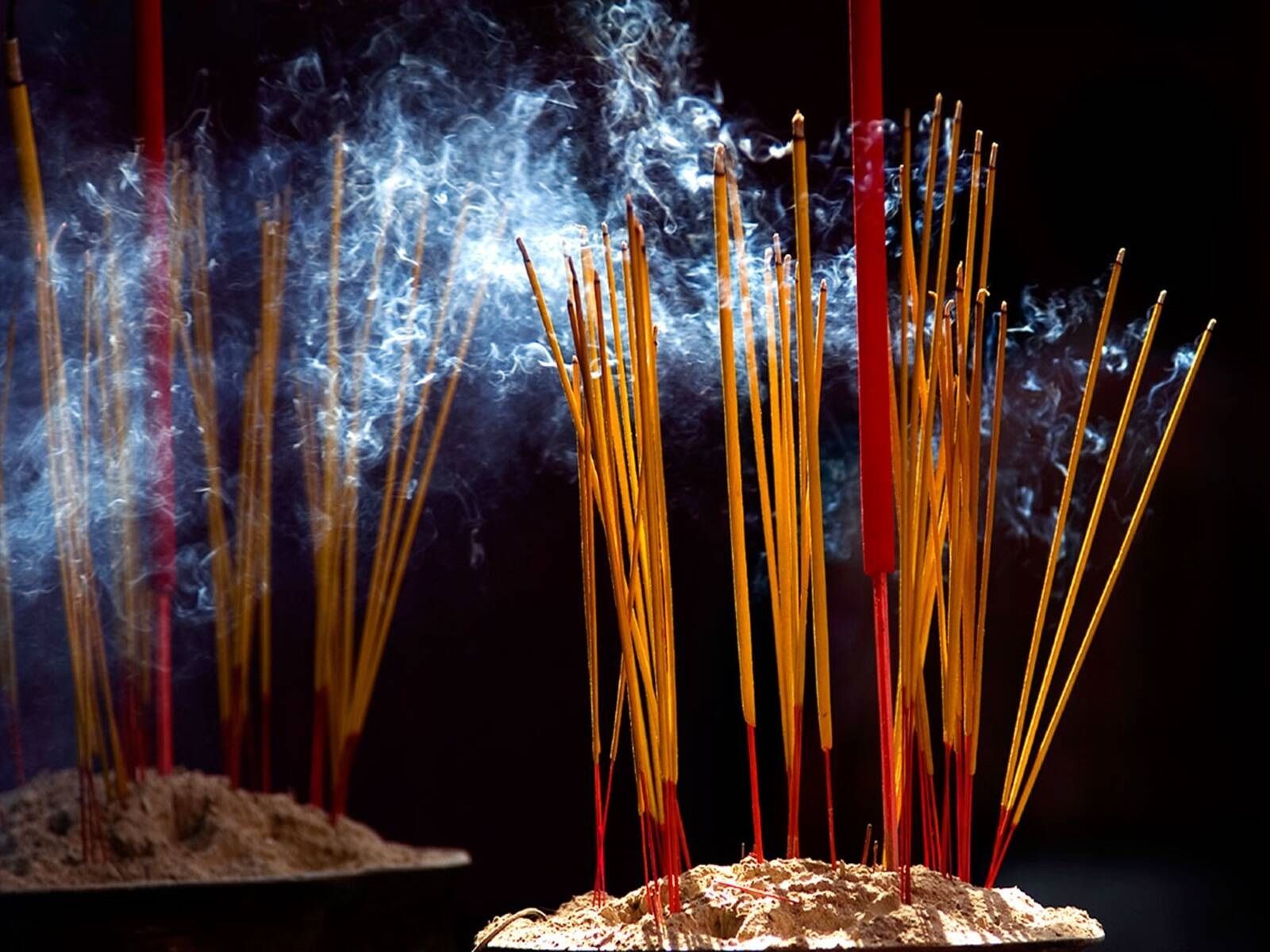 معهد بحوث البيئة: تحذير من الاستخدام المفرط للبخور...