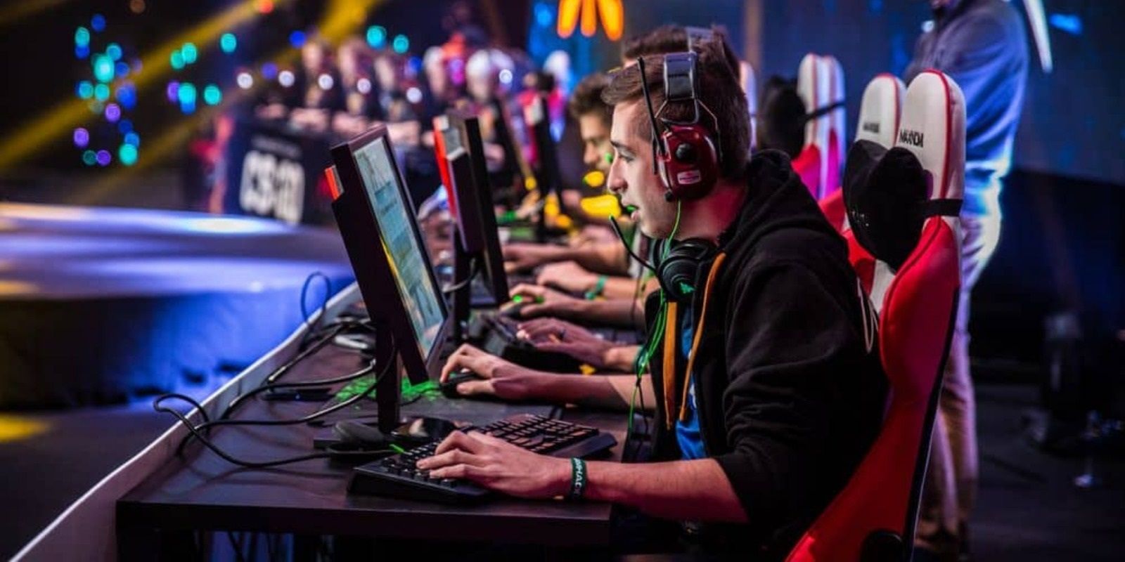 كيف يقضي الشباب في قطر وقتهم في الألعاب...