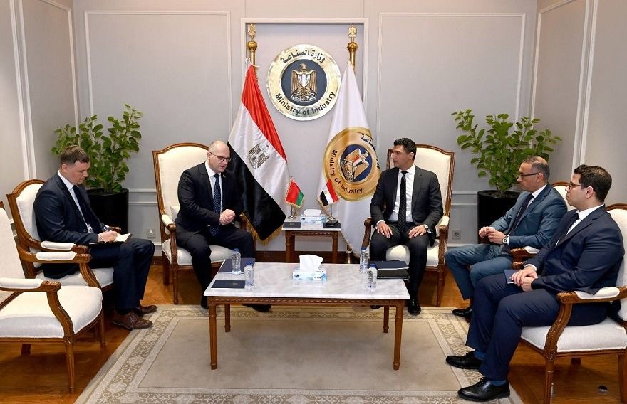 خالد هاشم: التعاون مع بيلاروسيا في توطين الصناعات الثقيلة والمعدات الزراعية