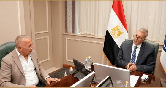 البترول والسويدي إلكتريك يبحثان تسريع تنفيذ مجمع الصناعات الفوسفاتية بالعين السخنة