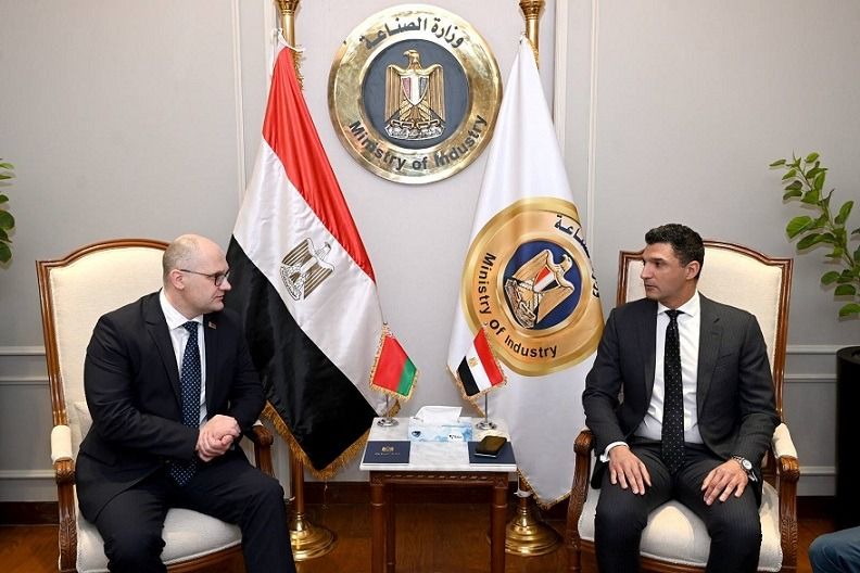 خالد هاشم: التعاون مع بيلاروسيا في توطين الصناعات الثقيلة والمعدات الزراعية