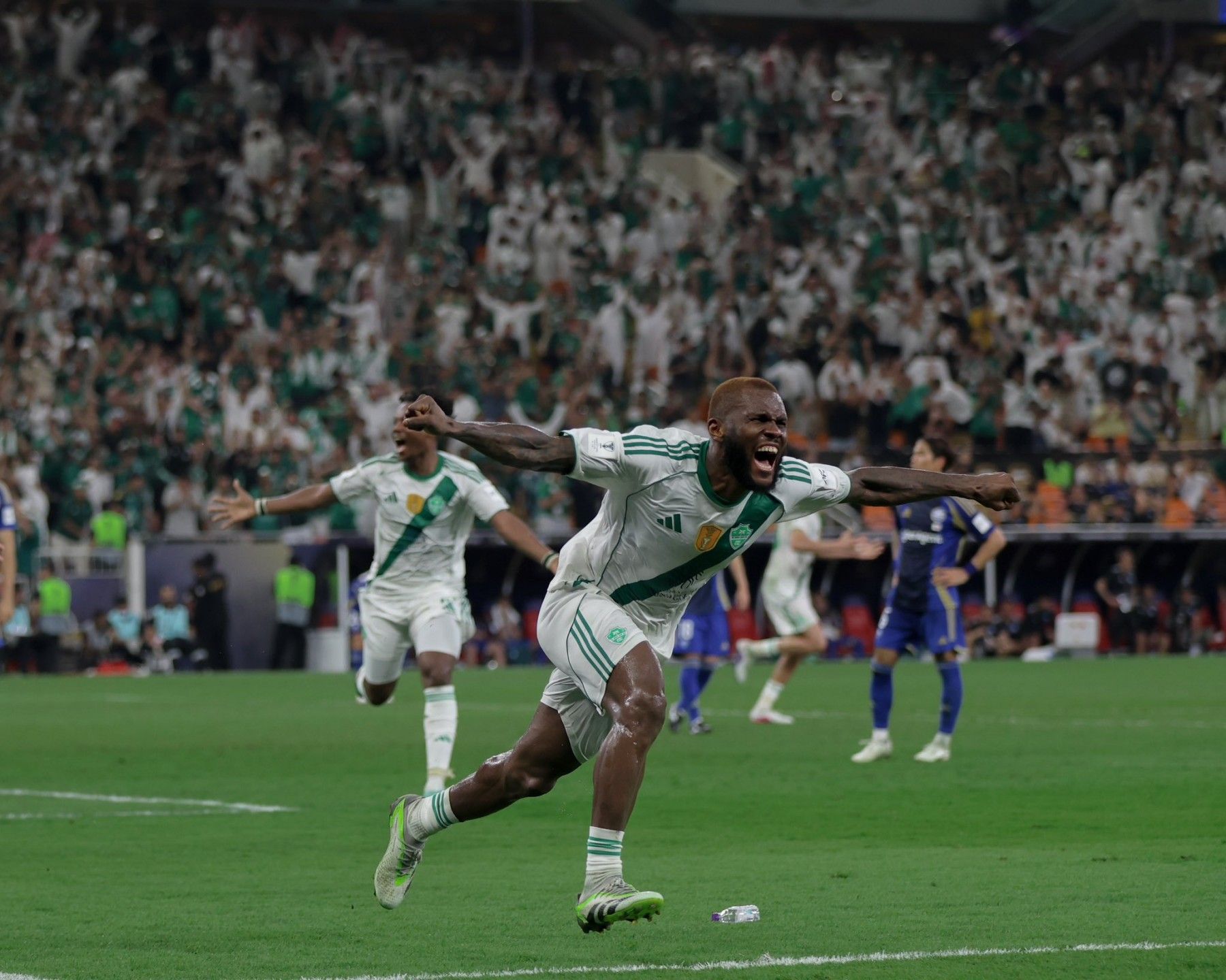 بطل القارة للعام الثاني على التوالي.. اطّلع على ملخص...