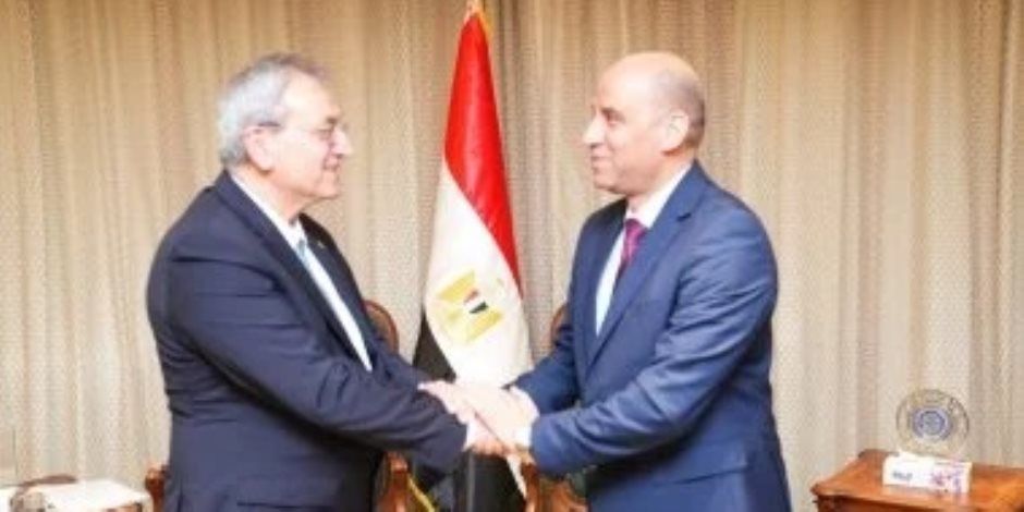 وزير العمل لنظيره القبرصى: سأزور قبرص مع أول عامل مصري يسافر للعمل