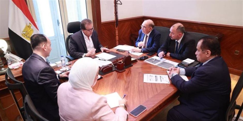 وزير الصحة يتابع أعمال اللجنة العليا للمسئولية الطبية وسلامة المريض