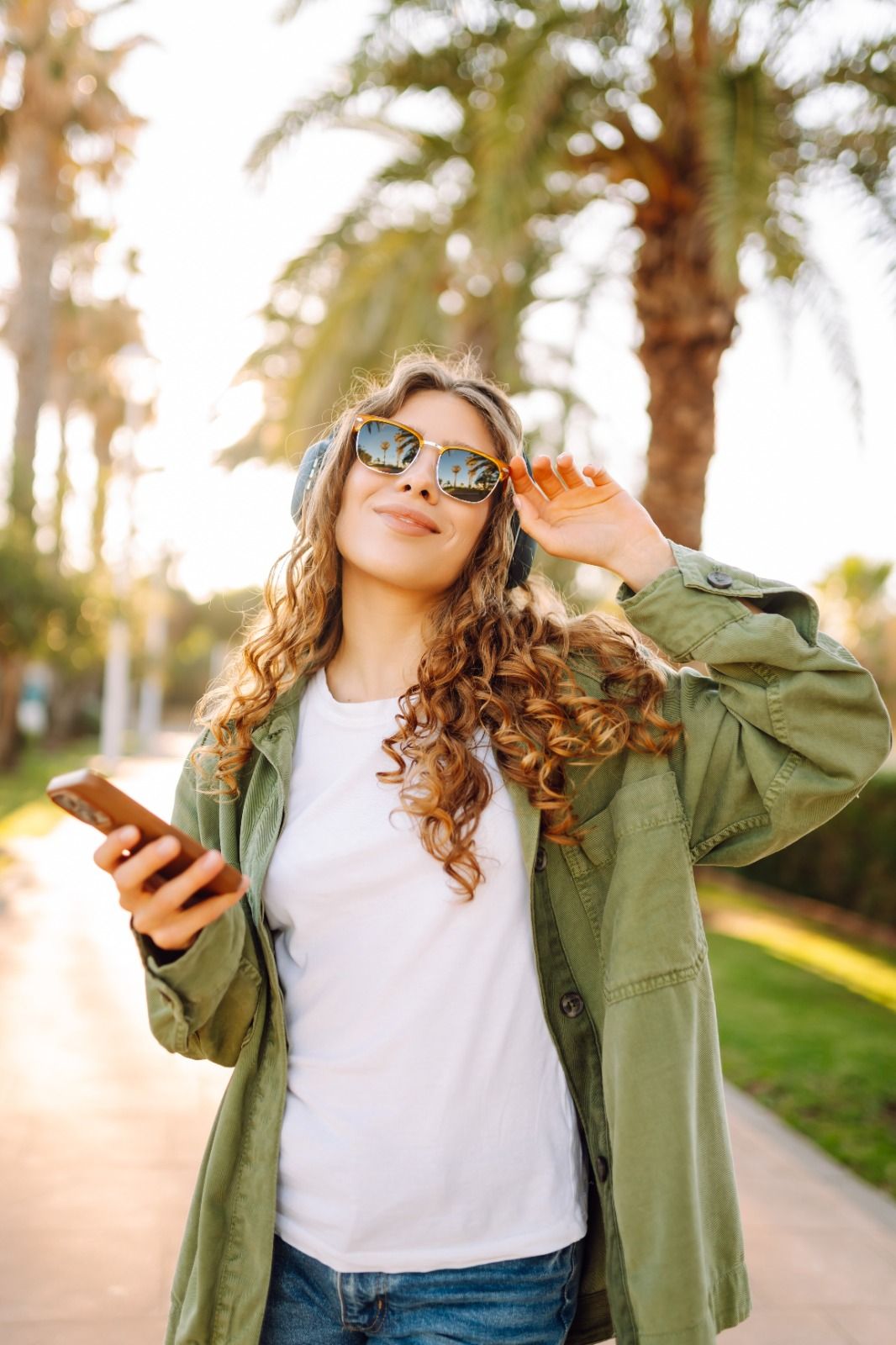 السهر والوجبات السريعة .. عادات يومية تدمر صحتكِ