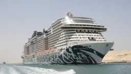 قناة السويس تستقبل العملاقة السياحية ”MSC EURIBIA” في...