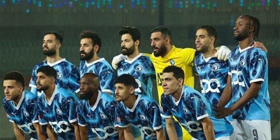 بيراميدز يهزم الأهلى بثلاثية ماييلى وكريم حافظ ويلاحق الزمالك على قمة الدورى