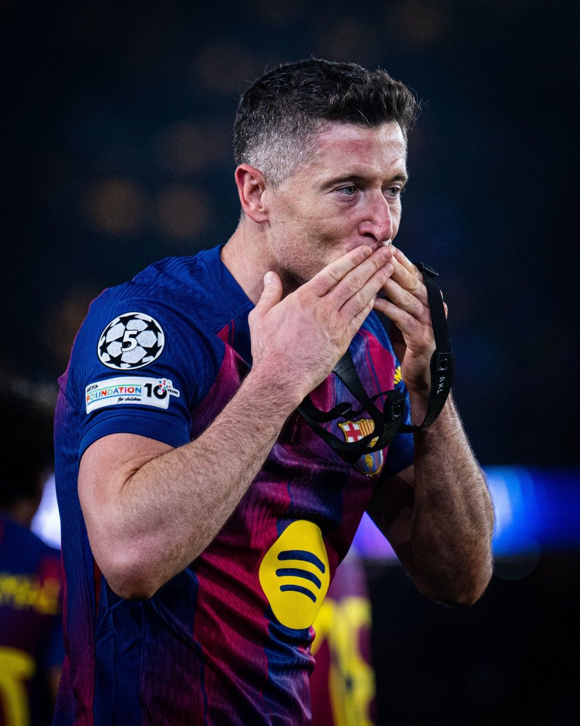 ” نهاية الرحلة ” ليفاندوفسكي يرحل عن نادي...