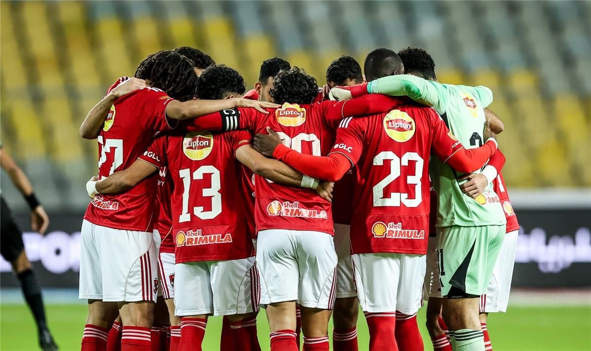تشكيل الأهلي الرسمي للقاء بيراميدز في الدوري المصري...