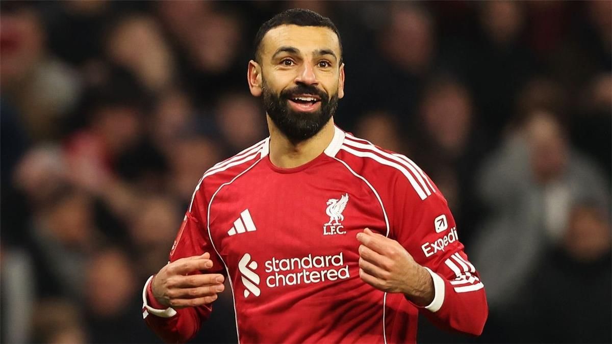 بعد إصابته.. هل يغيب محمد صلاح عن المشاركة...