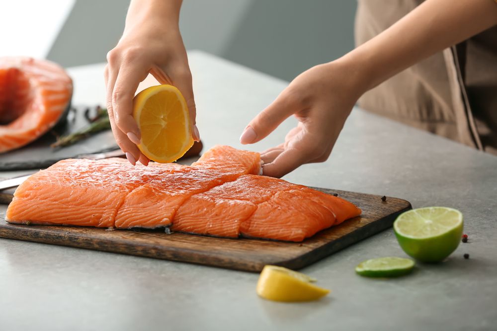 الكرياتين: مُكمَل يُعزز مستوى اللياقة.. وتحتاجهُ النساء في مراحل عمرية مختلفة