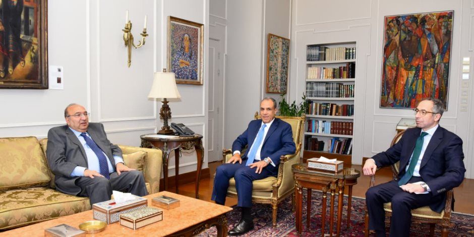وزير الخارجية يستقبل مسئولي غرفة التجارة الأمريكية فى القاهرة