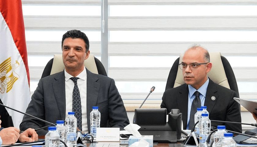 وزيرا الاستثمار والصناعة يبحثان مع إير ليكيد الفرنسية فرص التوسع وزيادة الاستثمارات