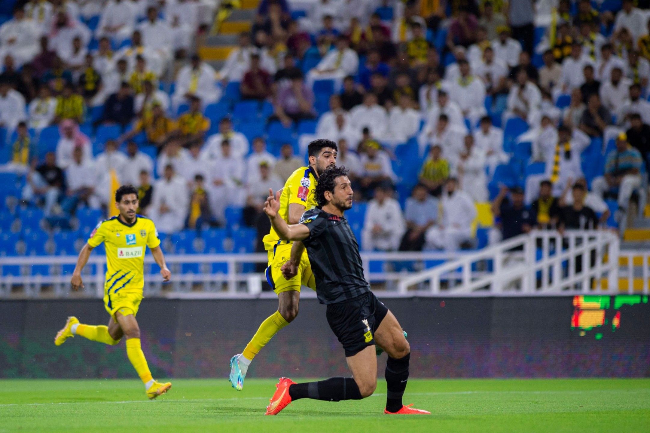 بين الصمود والاندفاع.. الاتحاد يطرق باب الوصافة أمام...