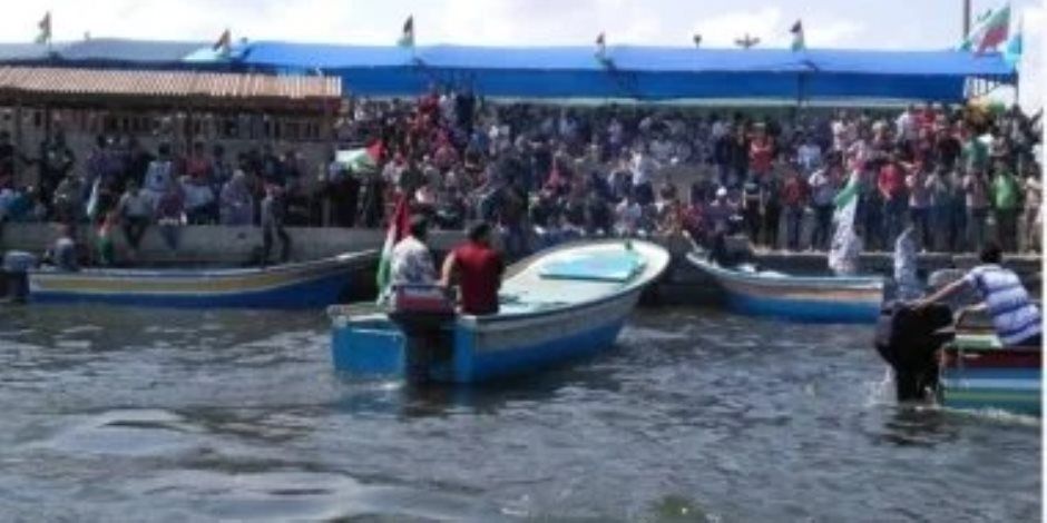 البحرية الإسرائيلية تعتقل 175 ناشطا من أسطول المساعدات المتجه إلى غزة