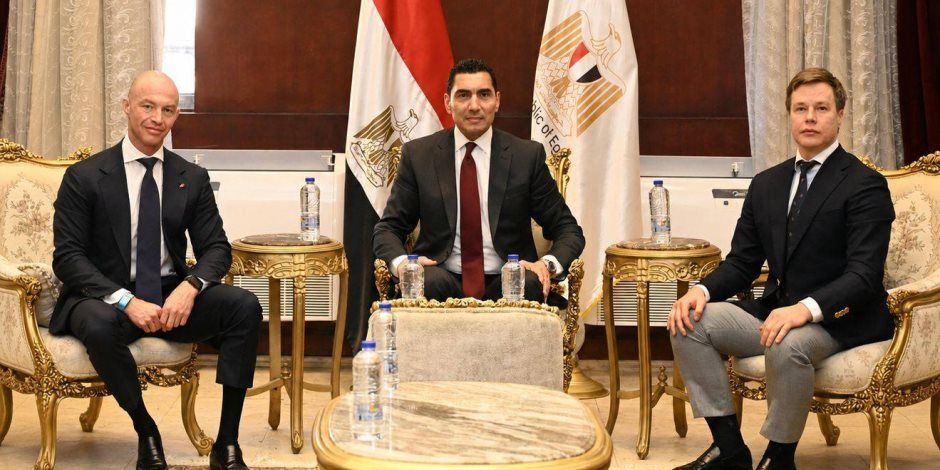 وزير الشباب والرياضة يلتقي نائب رئيس اللجنة الأولمبية الروسية لتعزيز التعاون المصري الروسي