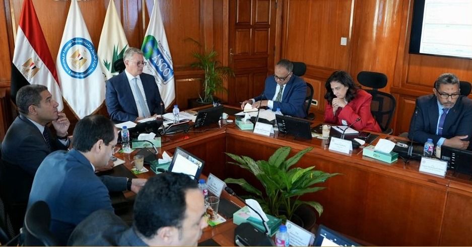 وزير البترول: التوسع في استخدام التكنولوجيا لإطلاق إمكانات الصحراء الغربية