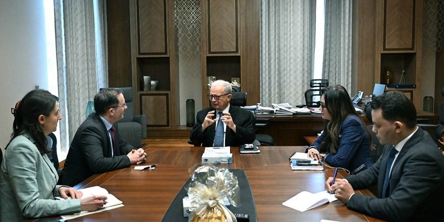 د. حسين عيسى: نتطلع لجذب المزيد من الاستثمارات البريطانية المرحلة المقبلة