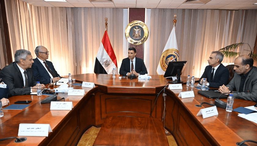 تنسيق حكومي لدعم شركات الأدوية في الحصول على الشهادات المعتمدة من الجهات الأوروبية