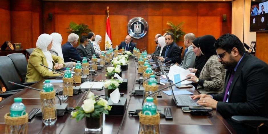 وزير الاستثمار يبحث مع منظمة الأمم المتحدة للتنمية الصناعية سبل تعزيز التنافسية