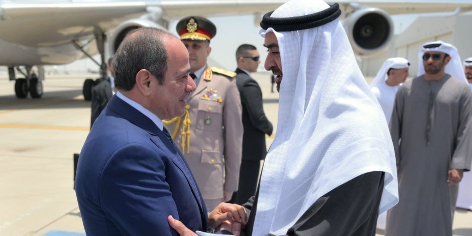 الرئيس السيسى وبن زايد يبحثان دفع العلاقات الثنائية فى المجالات التجارية والاستثمارية