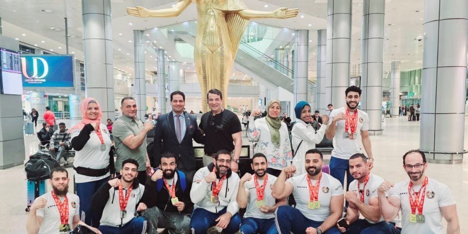 استقبال رسمي لأبطال مصارعة الذراعين بعد التتويج بـ19 ميدالية في بطولة أفريقيا