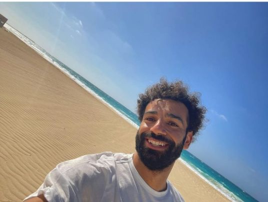 محمد صلاح على شواطىء العلمين الجديدة