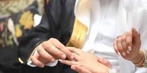 سعودي يتزوج مسيار من فتاة مقيمة في المملكة .. وعندما حملت وتوجه لتجديد إقامتها كانت المفاجأة الصاعقة