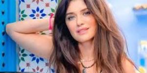 تسريب صورة فاضحة للفنانة ’’غادة عادل’’ بإوضاع مخلة بالشرف مع فنان شهير .. شـاهـد (صورة صادمة)