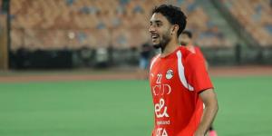 عمر مرموش يغيب عن السفر مع منتخب مصر إلى أمريكا بسبب عقد قرانه ويلتحق بالبعثة غدًا.