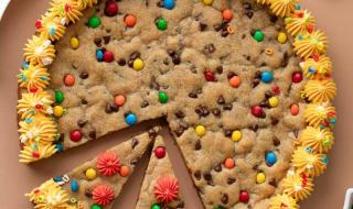 طريقة عمل M&M كوكيز كيك