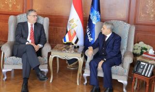 أسامة ربيع: قناة السويس مستمرة في تقديم كافة خدماتها رغم…